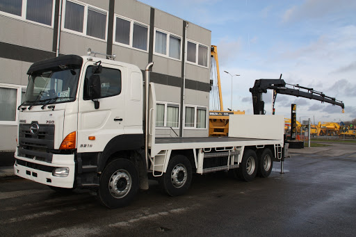 hino-turcks hino truck